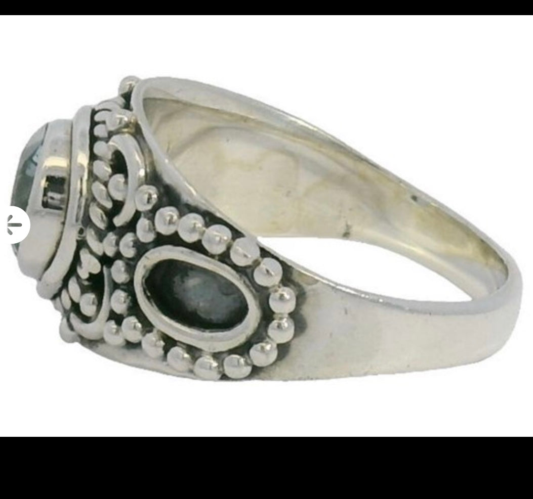 Antique Style Natural Blue Topaz Dinner Ring sz 7