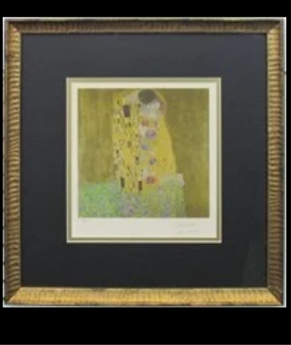 “The Kiss” Plate by Gustav Klimt